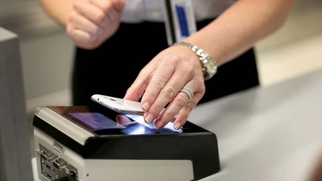 “Chaos at EU Airports: UK Travelers Face Delays”
