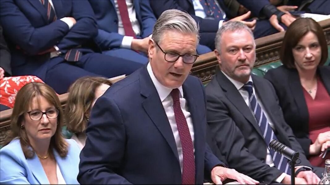 “Starmer Mocks Davey in Parliament Clash”