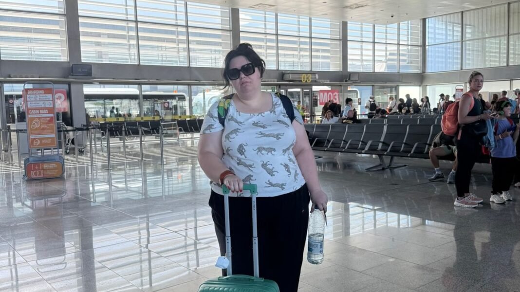 “Travel Smart: Benefits of Carry-On Luggage Revealed”