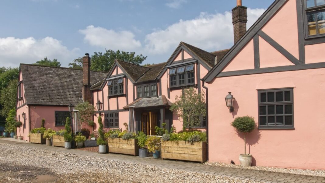 “Discover Dorking: Charming Market Town Near London”