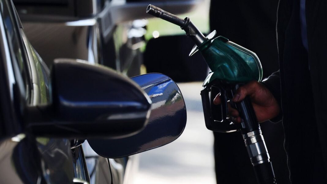 “UK Petrol Prices Remain High Despite Iran Ceasefire”