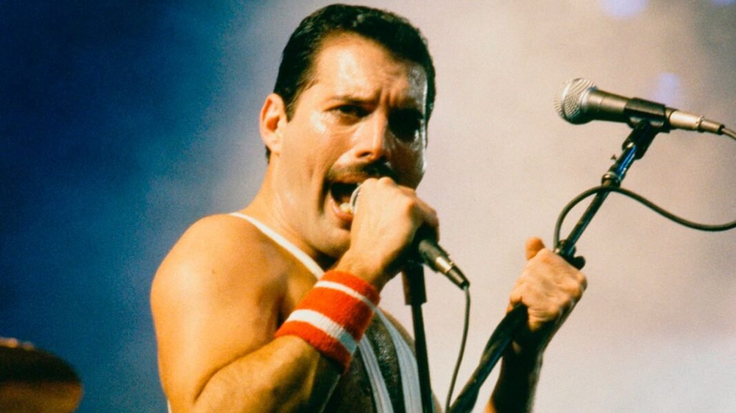 “Rare Freddie Mercury Exhibit Opens in Budapest”