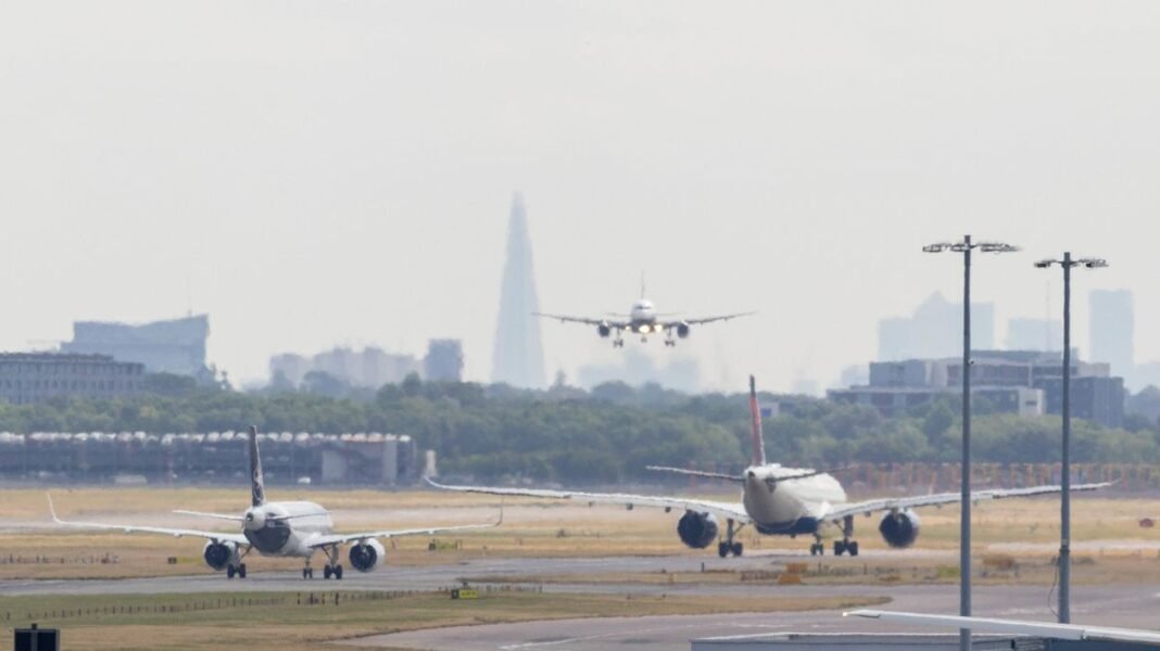 “Jet Fuel Crisis Averted: UK Imports Russian Fuel Amidst Global Supply Issues”