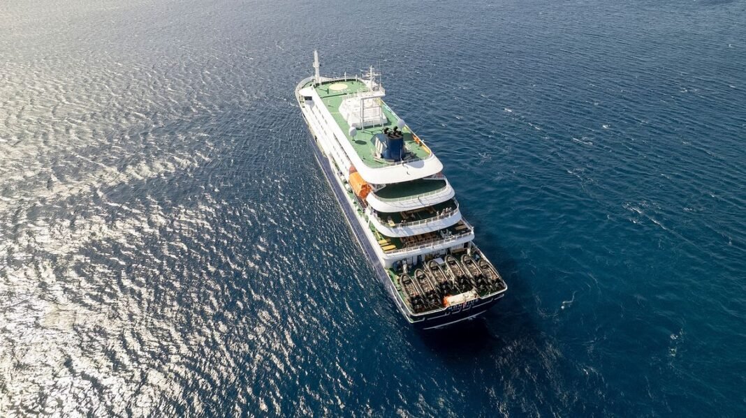 “Deadly Hantavirus Outbreak on Cruise Ship: 3 Deaths, 2 Crew Ill”