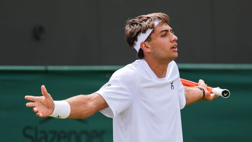 “Wimbledon Surprise: Cobolli Seeks Accommodation for Quarters”