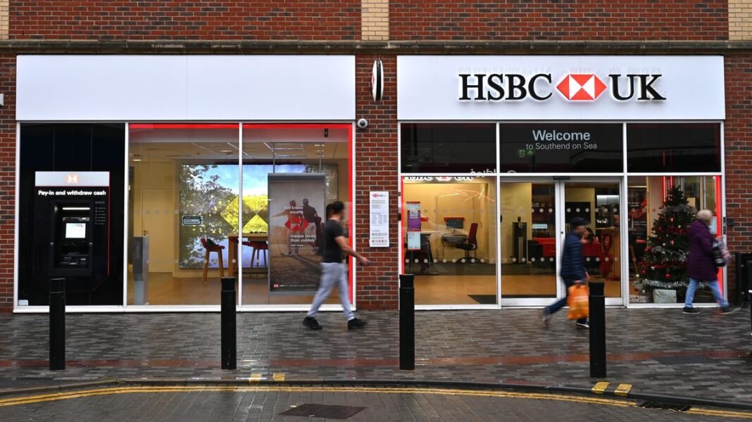 “HSBC ISA Transfers Delayed Amid High Demand”
