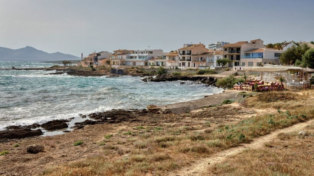 British Tourist in Mallorca Found Dead with Glass Fragments in Head