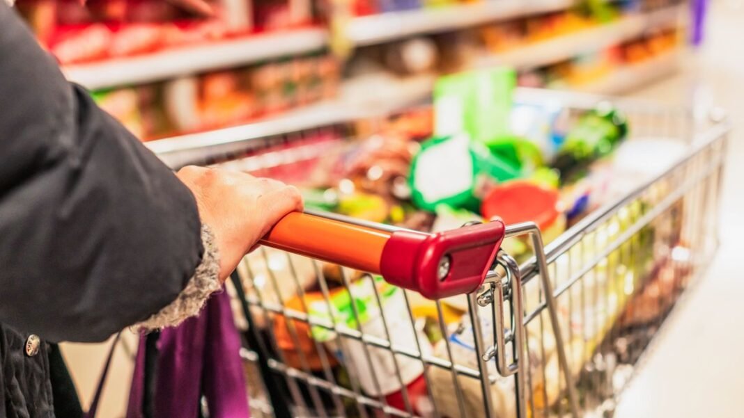 “Weight Loss Drug Boom Slashes Food Sales by £780M”