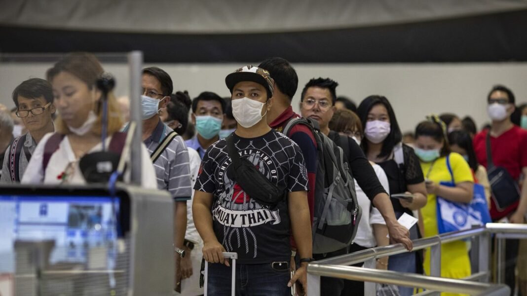 Ebola Screening Begins at Chicago Airport