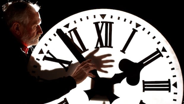East Kootenay Makes Mountain Daylight Time Permanent