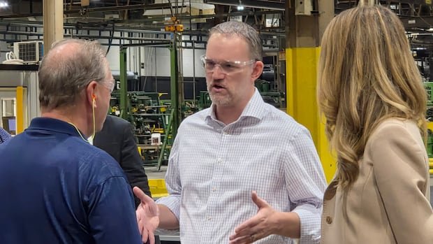 “U.S. Warns Canada Against Retaliation in Tariff Standoff”