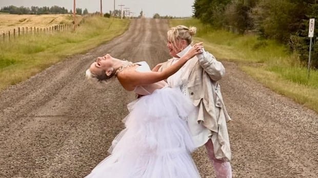 “Jann Arden marries partner Thordis Elva in heartfelt ceremony”