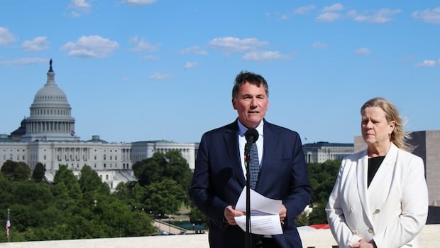 “Canada, U.S. Trade Ministers Racing to Finalize Deal”