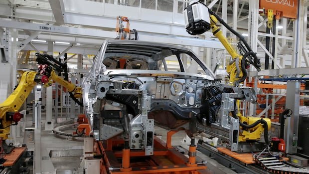 “Detroit Automakers Fear Trade Deal Changes”