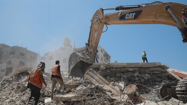 “Gaza Struggles with Scarcity of Excavators for Recovery Efforts”