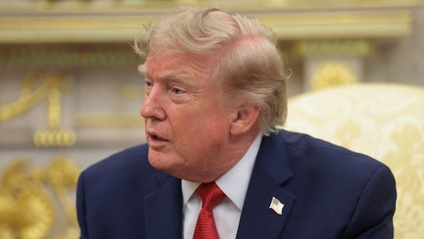 “Trump Threatens Oman as Iran Collaborates on Strait of Hormuz”