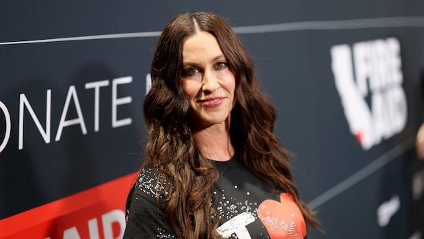 Alanis Morissette Sues Ex-Tour Manager for Extortion