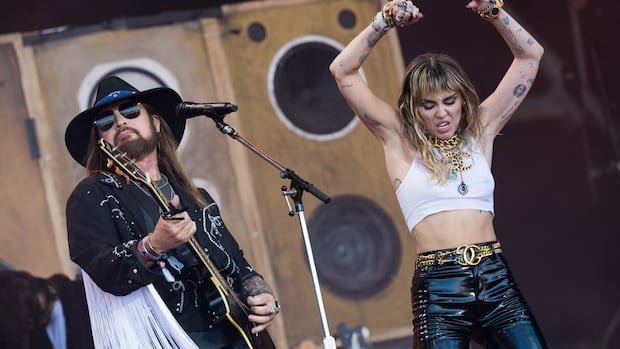 “Miley Drops Last Name in Social Media Rebrand”