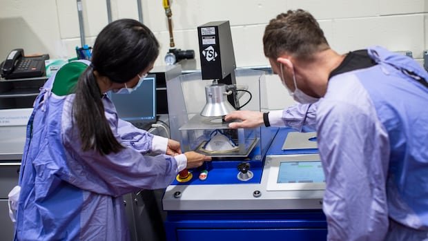 “Healthcare Hiring Surge Bolsters Canadian Job Market”